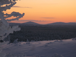Ahopäältä länteen