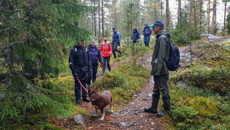 Liukkaita kallioita kuljettiin kieli keskellä suuta