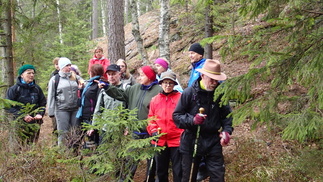 Kiipeilimme vielä kallioilla.