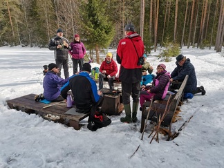 Piilolammen eteläpäässä on Uudenmaan virkistysalueyhdistyksen ylläpitämä tulentekopaikka.