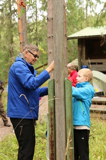Suomen Ladun viiri vedettiin lipputankoon.