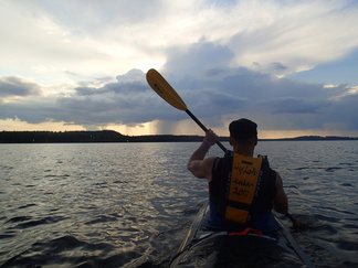 Iltamelonnan valoilmiöitä.