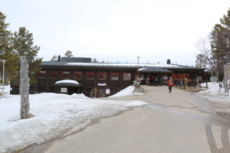 Kiilopään päärakennus.