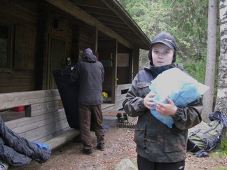 Yhdenkin yön telttaretkellä tarvitaan tavaraa jos jonkinlaista!