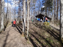 Tarja ja Pekka olivat ehtineet jo kahvitulet virittelemään.