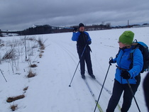 Viimeisellä kilometrilläkin pidettiin vielä neuvoa (kuvaustauko)