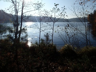 Kalevi oli lupaillut vähän usvaa järven selälle