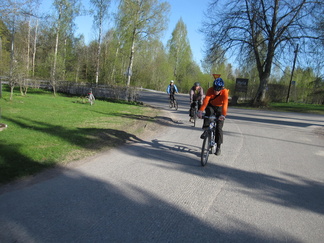 Kurvasimme maaseutuopiston kautta