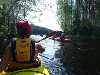 Salpalinjan varustuksia ihailtiin tällä osuudella.