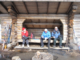 Sivakkaojan laavulla.