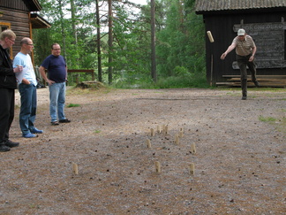 Kukin tyylillään...