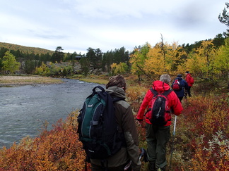 Tässä vaiheessa alkavat retken rasitukset helpottamaan, kun tuo määränpää jo näkyy.