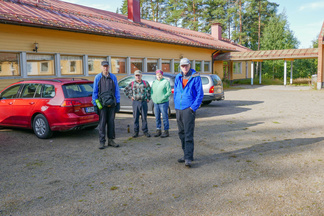 Rutalahdesta, Koskikaran koululta on linnuntietä Jyväskylään vajaa 30 km.
