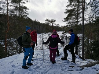 Nuosimme myös Piilolammen pohjoispään kallioille