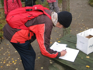 ...ja nimet kirjaan.