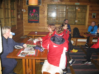 Mehutauko pidettiin toki sisätiloissa Latu-Miilun ulkoilumajalla.