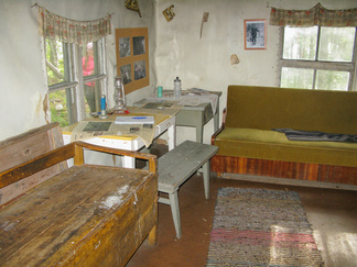 Torpan kalustusta