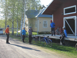 Kytäjän asemalla
