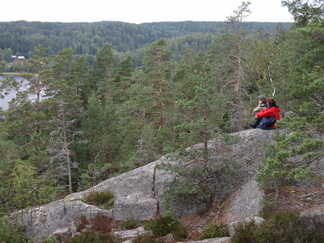 Toki kalliolla istuen maisema vaikuttaa yhtä hienolta.