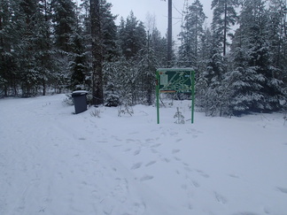 Nummenmäen liitokiekkokeskus eli hiljaiseloa tähän vuoden aikaan.